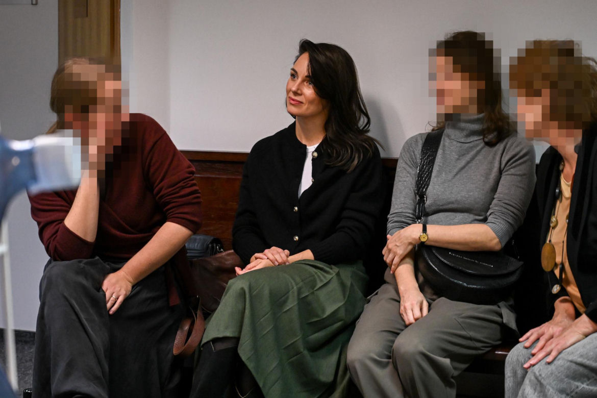 Katarzyna Wajda i Mateusz Wajda w sądzie
