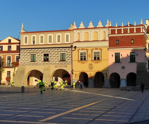 Uszorstnianie płyty tarnowskiego rynku