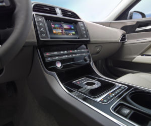 Jaguar XE 2015
