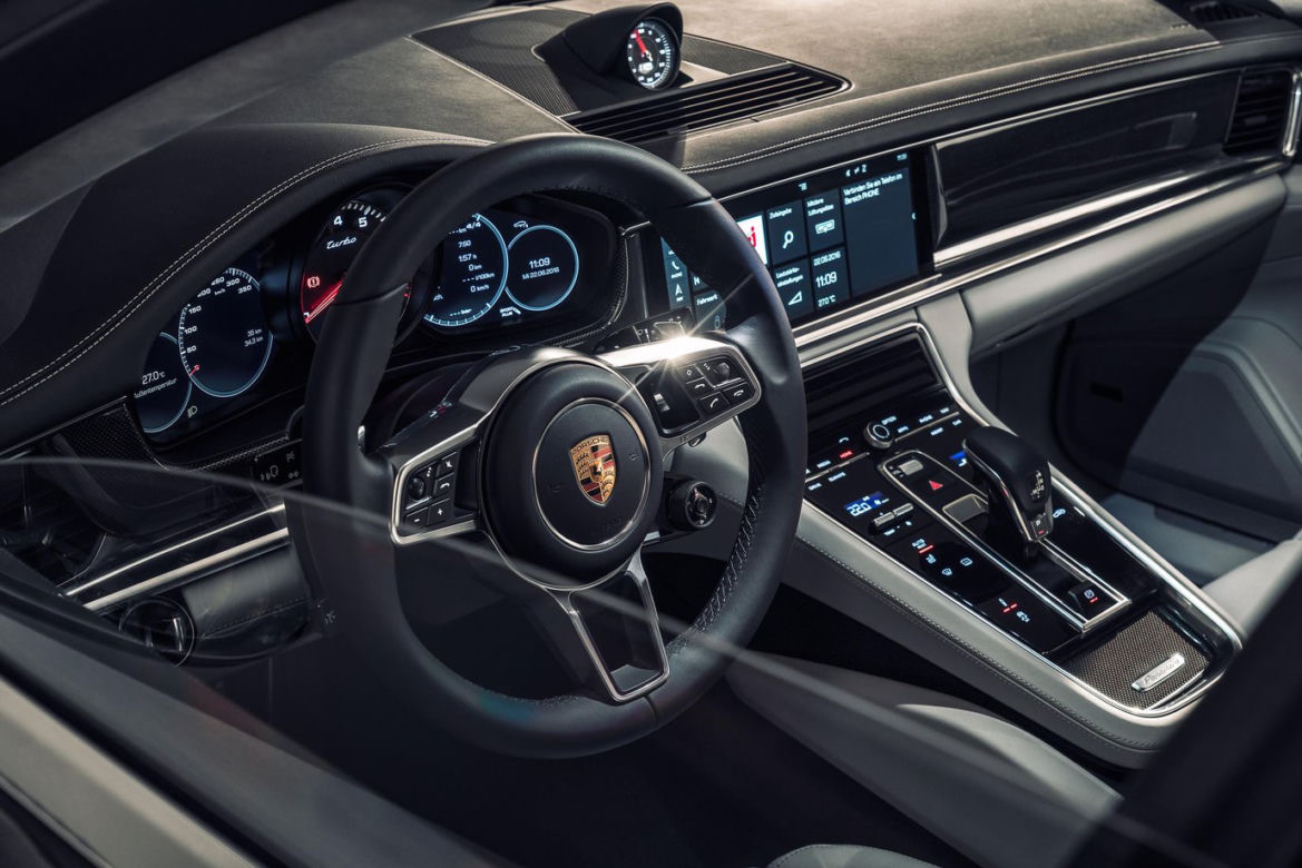 2017 Porsche Panamera