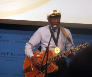 Gitara Chucka Berry'ego w głębokim kosmosie. Jak rock'n'roll pokonał opór naukowców i trafił na Złotą Płytę