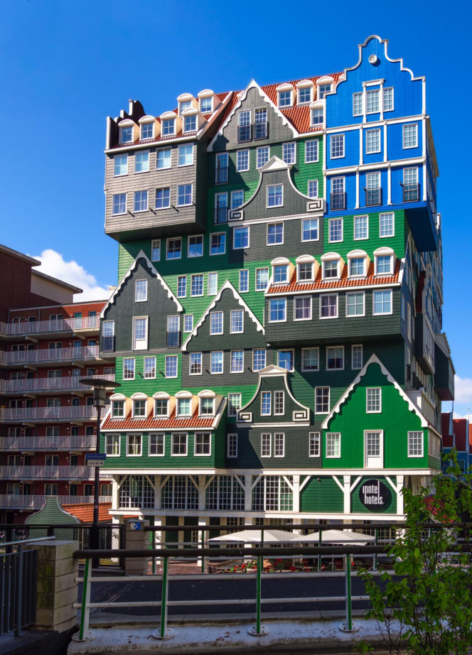 Inntel Hotels Amsterdam Zaandam (Zaandam, Holandia). Projekt  Wilfried van Winden/WAM Architecten