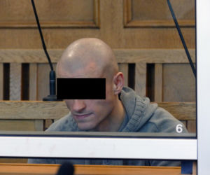 W kilkadziesiąt sekund zabił pana Franciszka. Wstrząsający film z targu w Rawie Mazowieckiej