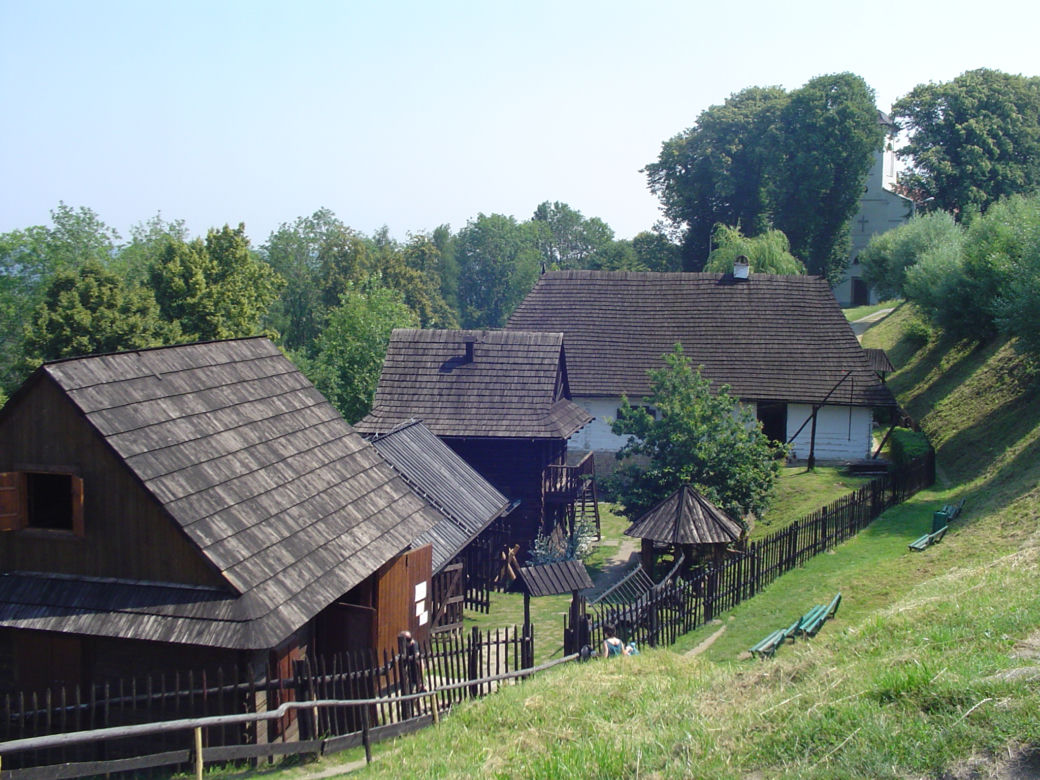 Szlaku Architektury Drewnianej w Małopolsce. Co warto zobaczyć blisko Krakowa?
