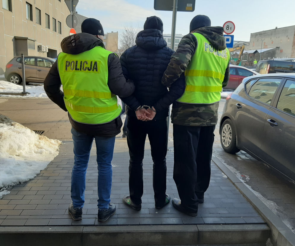 ŁÓDŹ: Przez rok TERROZYZOWAŁ sąsiadów. Bali się pójść na policję, niektórzy woleli się PRZEPROWADZIĆ