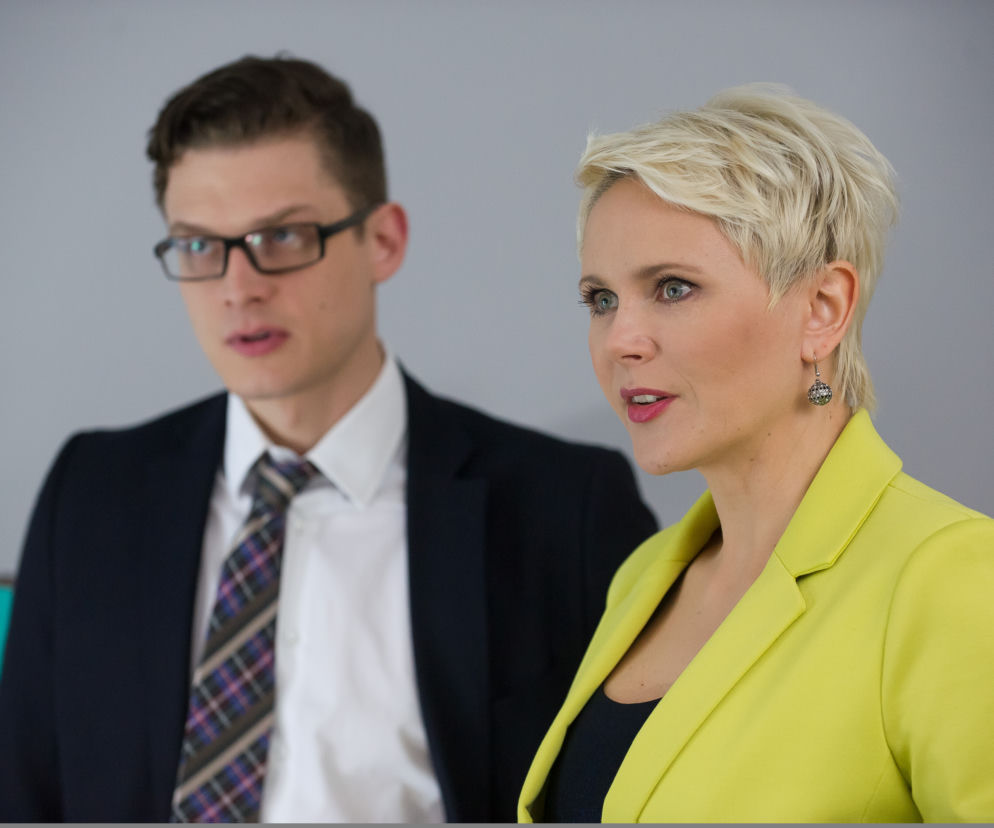 Na Wspólnej odc. 2263. Ilona Zdybicka (Anna Samusionek), Maks (Adam Fidusiewicz)