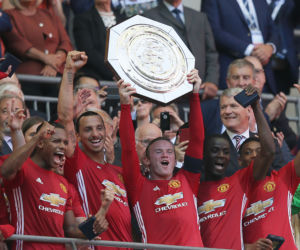 Piłkarze Manchesteru City i Manchesteru United