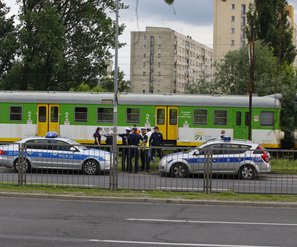 Pasażer wpadł w furię w pociągu. Konduktor poprosił go o jedną rzecz. Wtedy wpadł w szał