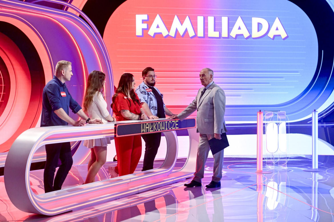Karol Strasburger od lat prowadzi "Familiadę". Wprost przyznał, czy miał dosyć tego programu!