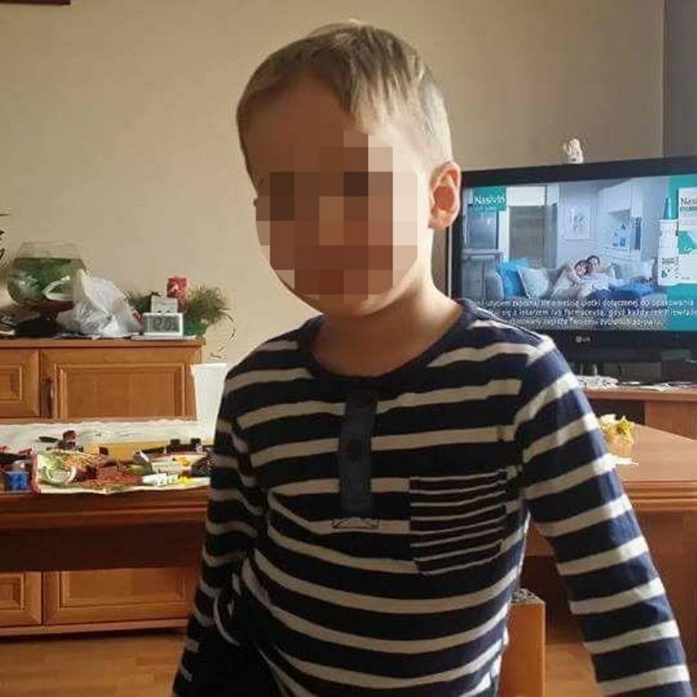 Anioł czuwa nad grobem Sylwii i Wiktora