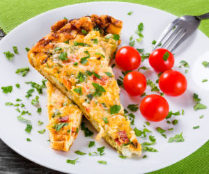 Włoski omlet ziemniaczany pieczony w piekarniku