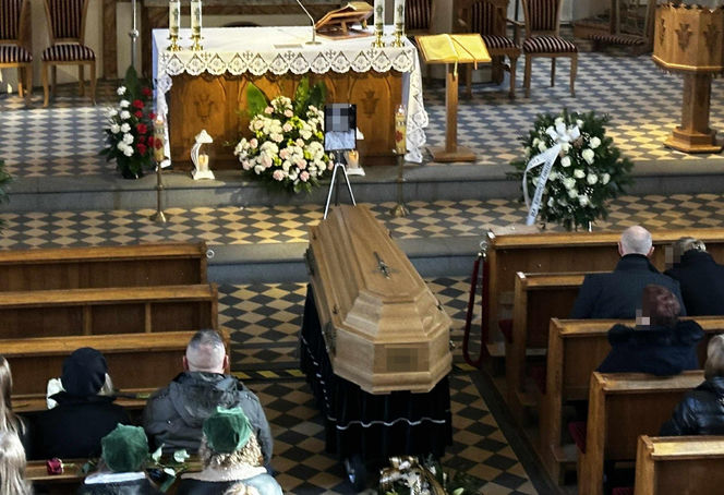 Pogrzeb 16-letniej Kingi. Razem z koleżanką zginęła w tragicznym wypadku