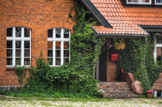 Dom w poniemieckiej szkole na Mazurach