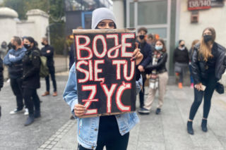 Dzień Kobiet 2021 pod znakiem protestów na Śląsku. Blokady dróg i wielkie utrudnienia [LISTA MIAST]