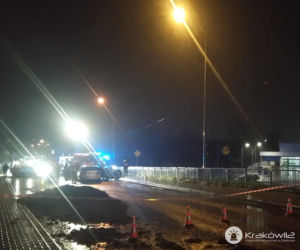 Wypadek w Skawinie. Samochód osobowy zderzył się z radiowozem