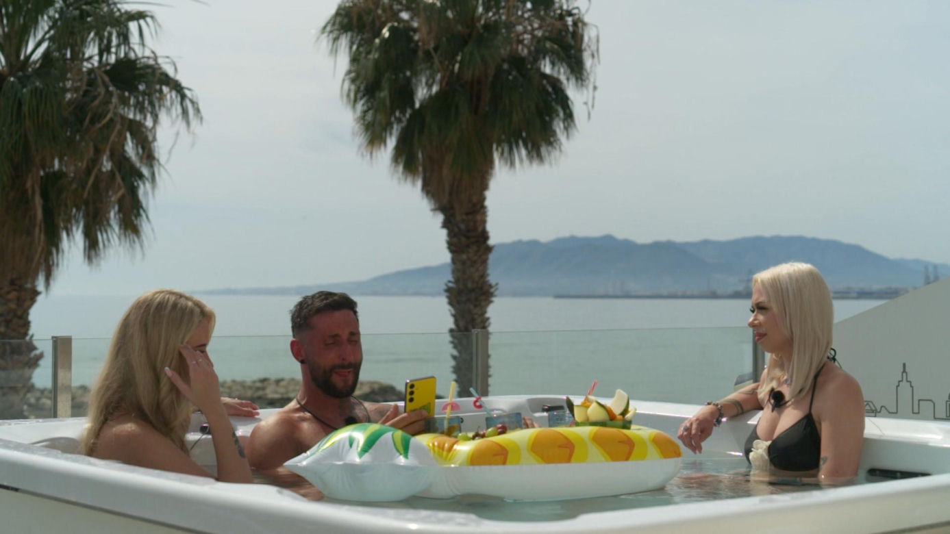 Love Island 9