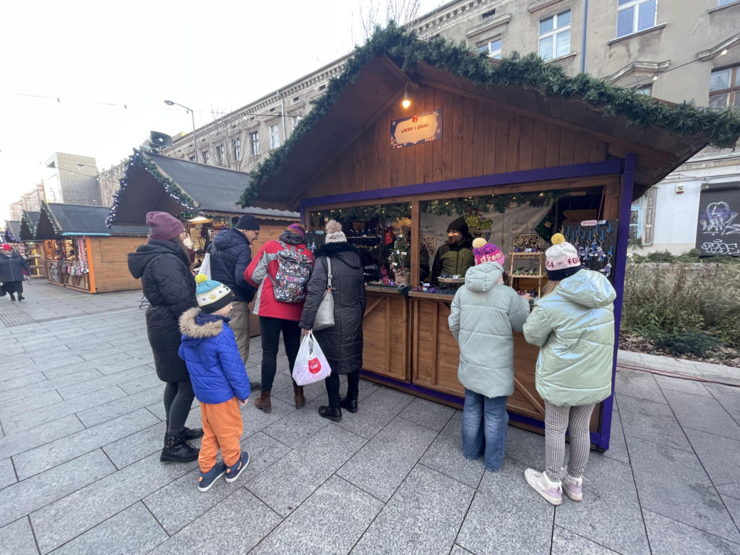 Wystartował Łódzki Jarmark Bożonarodzeniowy. Jakie ceny w tym roku? 