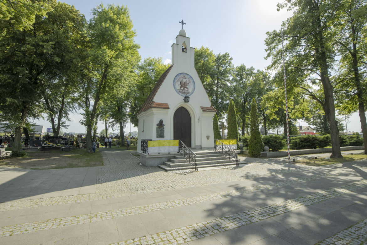 Tak wygląda grób "króla hoteli" Tadeusza Gołębiewskiego