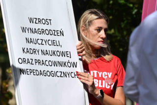 Protest nauczycieli. Chcą podwyżek. Ile zarabia się w polskich szkołach?