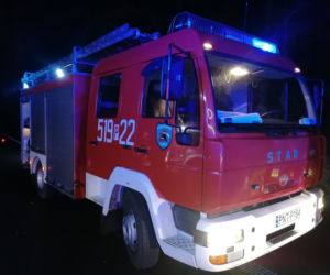Śmierć na DK 92 koło Nowego Tomyśla. Kierowca tira był UWIĘZIONY w kabinie!
