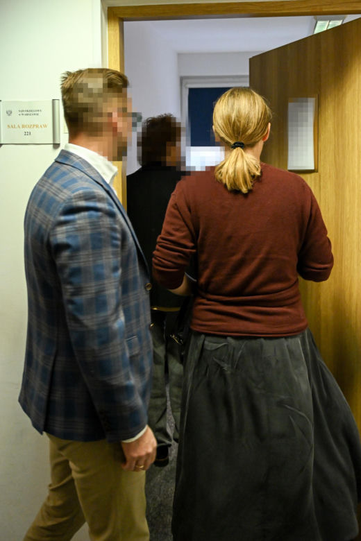 Katarzyna Wajda i Mateusz Wajda w sądzie