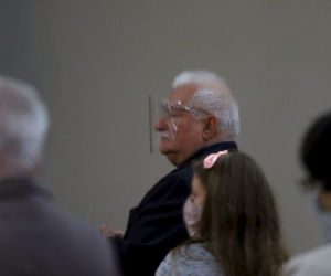 Lech Wałęsa na mszy świętej