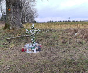 Tutaj zginęła 16-letnia Paulinka. Krzyż w Makowisku przypomina o strasznej tragedii [GALERIA]