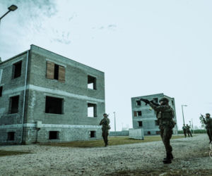 Terytorialsi szkolili się z czarnej taktyki . Trenują na poligonie i w terenie