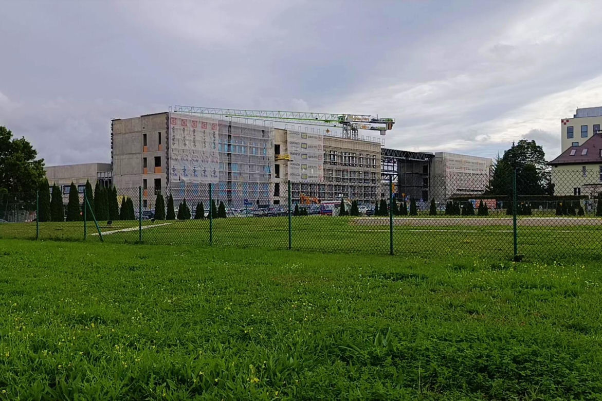 Budowa kompleksu kliniczno-dydaktyczno-badawczego PUM