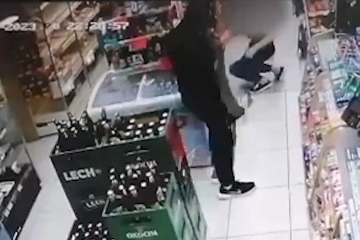 Dwa razy z siekierą napadał na sklep podczas trzeciego skoku wpadł