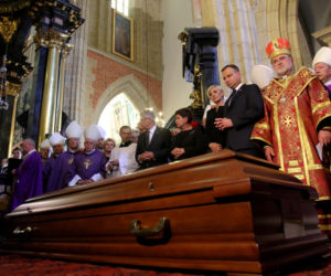 UROCZYSTOŚCI POGRZEBOWE KARDYNAŁA FRANCISZKA MACHARSKIEGO