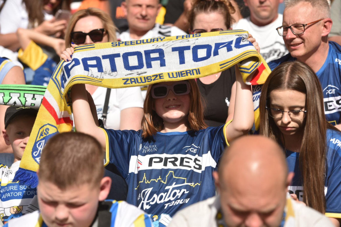 PRES Grupa Deweloperska Toruń - Gezet Stal Gorzów: Zdjęcia kibiców z meczu 7. kolejki PGE Ekstraligi na Motoarenie