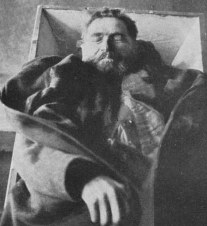 Kanibal z Dolnego Śląska zabijał ludzi i wykorzystywał ich ciała. Później sprzedawał z nich mięso na targu