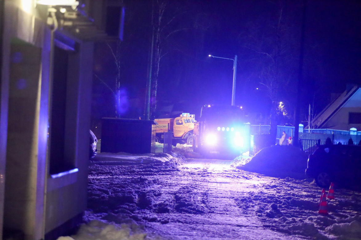 Wyciągnęli 63-letnią maszynę do odśnieżania