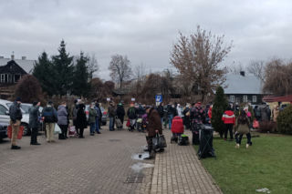 Świąteczne paczki z żywnością trafiły do potrzebujących mieszkańców Białegostoku 
