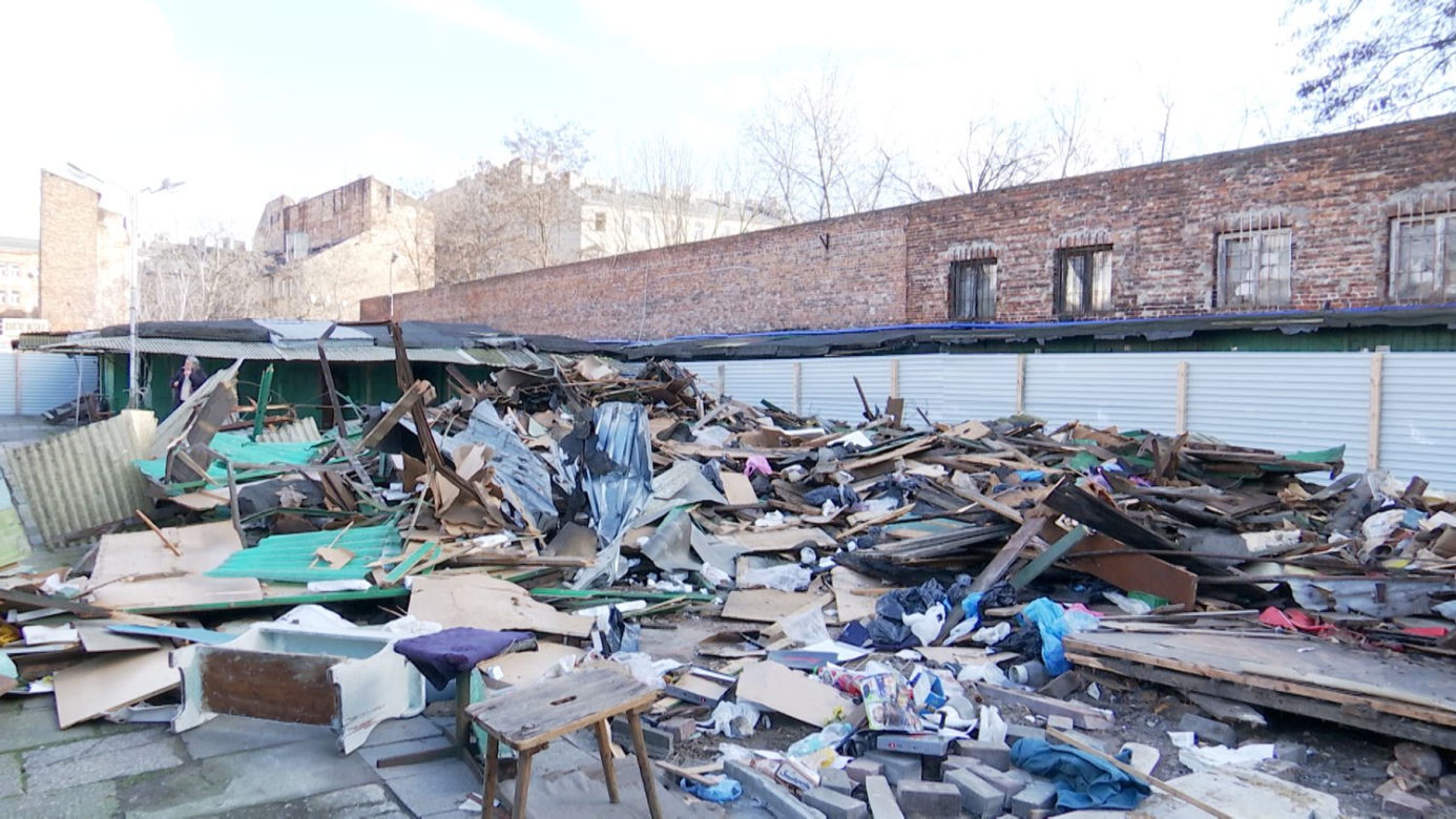 Buldożery wjechały na bazar Różyckiego