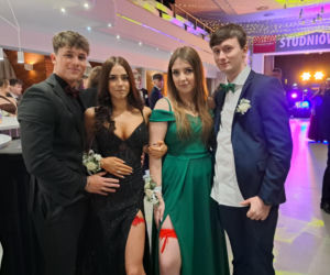 Studniówka 2026 maturzystów ZSTM w Skarżysku-Kamiennej