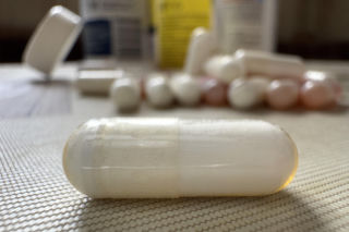 Multiwitamina nie zawsze jest bezpieczna dla organizmu. Z niektórymi lekami może być toksyczna