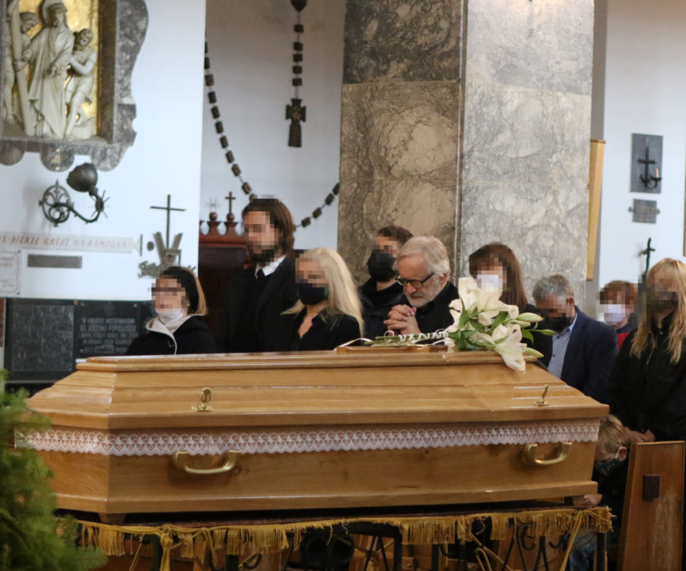 Pogrzeb matki Andrzeja Seweryna