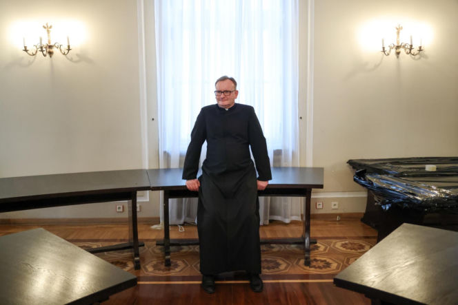 Demontaż okrągłego stołu w Pałacu Prezydenckim