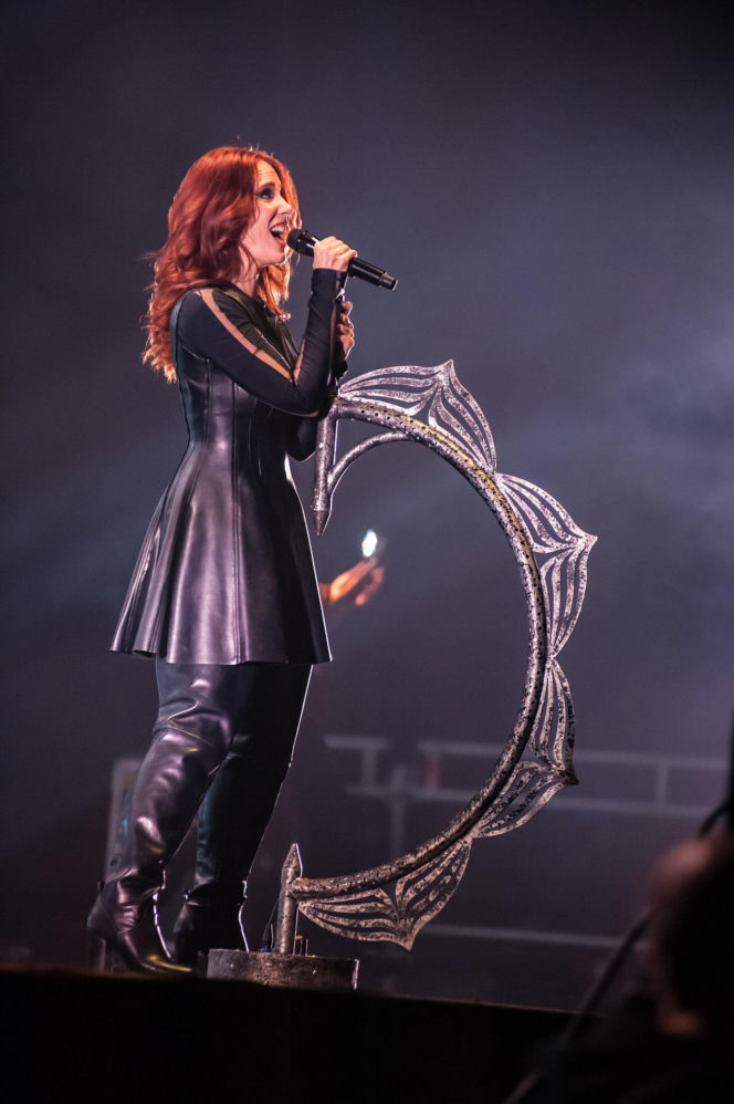 Misternie zaplanowane wizualne widowisko – Epica, Amaranthe i Charlotte Wessels zagrali w Warszawie [RELACJA]