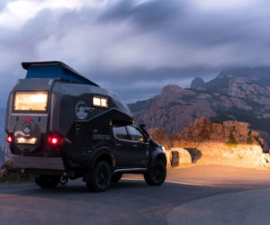 Toyota Hilux Expedition V1 - pick-up i kamper w jednym