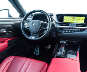 Lexus ES300h F Sport