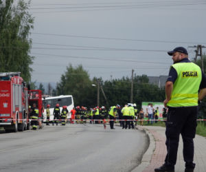Dramatyczny wypadek autobusu z dziećmi w Świniarsku