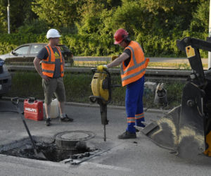 Na Wisłostradzie zapadła się jezdnia