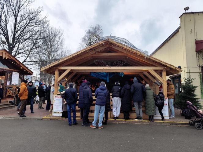Musisz to zobaczyć! Wyjątkowa żywa szopka w Krakowie przyciąga tłumy