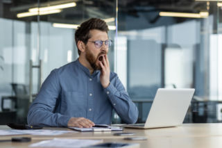 Kolejna kawa nie pomoże na popołudniowy zjazd. Dietetycy: Rozwiązanie jest prostsze i darmowe