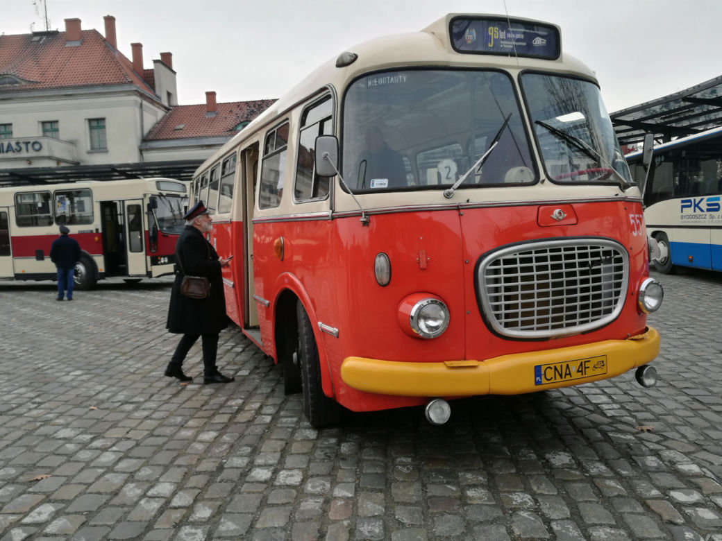 Sentymentalna podróż w Toruniu. Tak wyglądała przejażdżka "Ogórkiem"