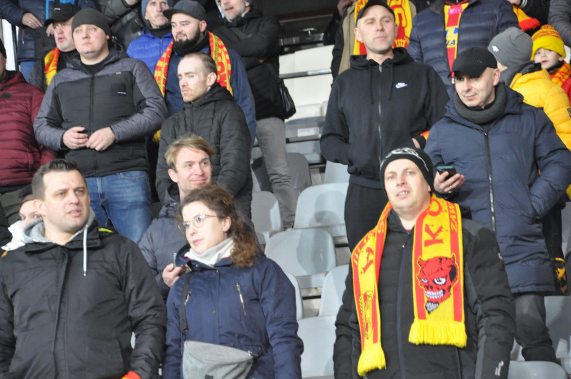 Korona Kielce - ŁKS Łódź. Zdjęcia kibiców na Suzuki Arenie