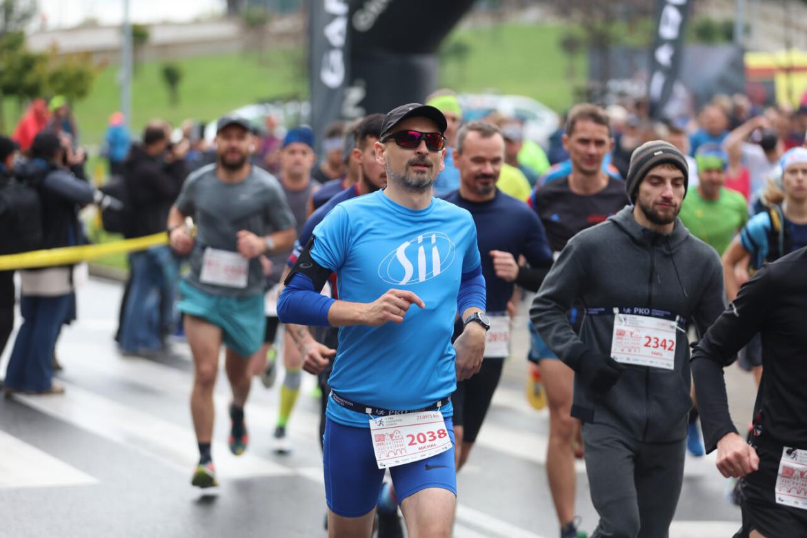 PKO Półmaraton Gliwicki: na starcie było ponad tysiąc biegaczy. Mieszkańcy narzekali